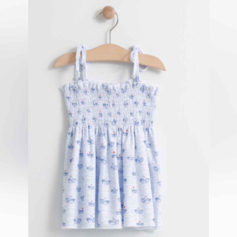 Beautiful Cover up girl 4T little Celebrities